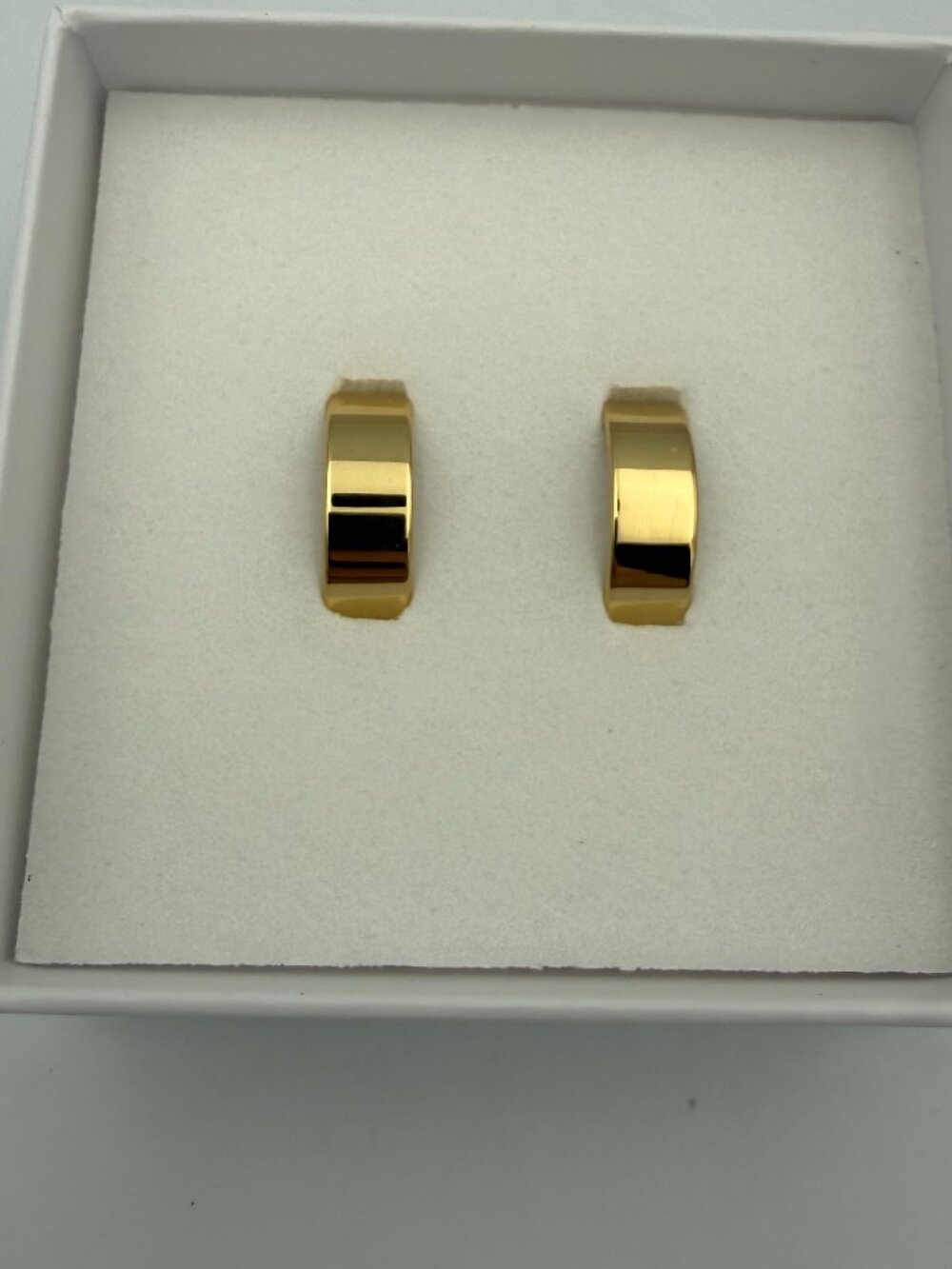 Calmi Wellness Gold Tone Adjustable Magnetic Rings Pair NIB